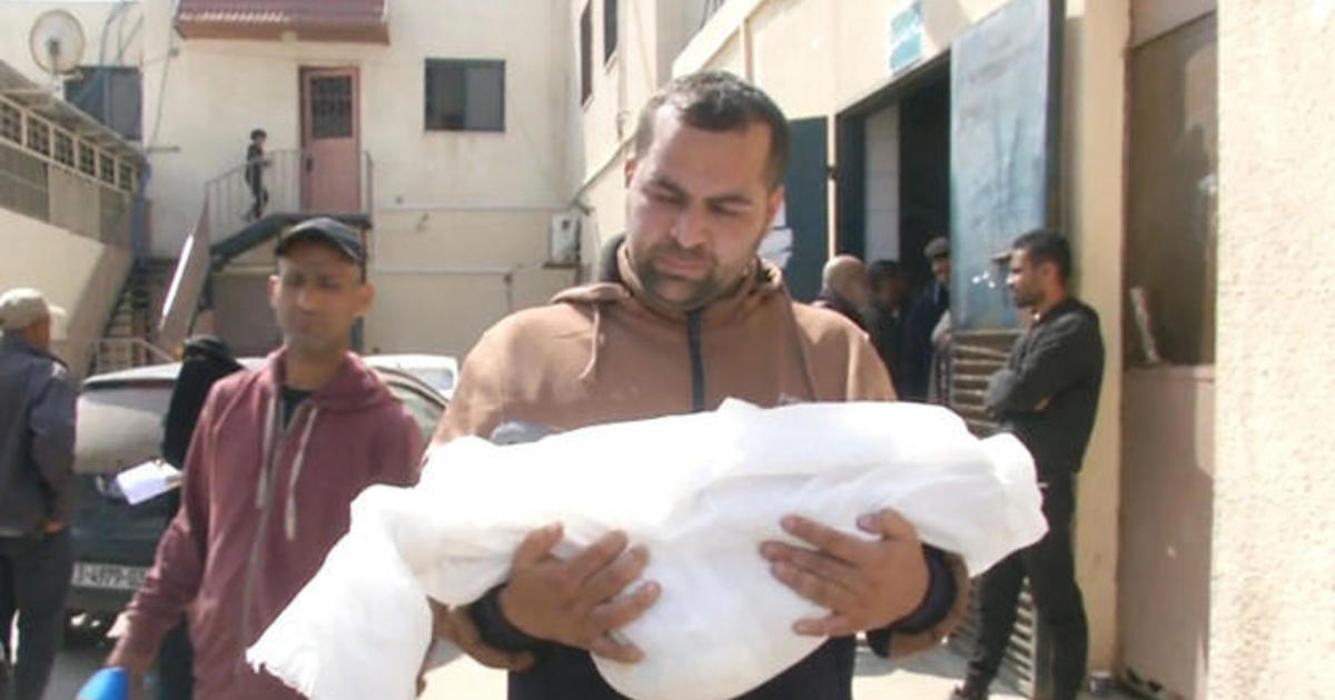 At least 100 killed in attack in Gaza [Video]