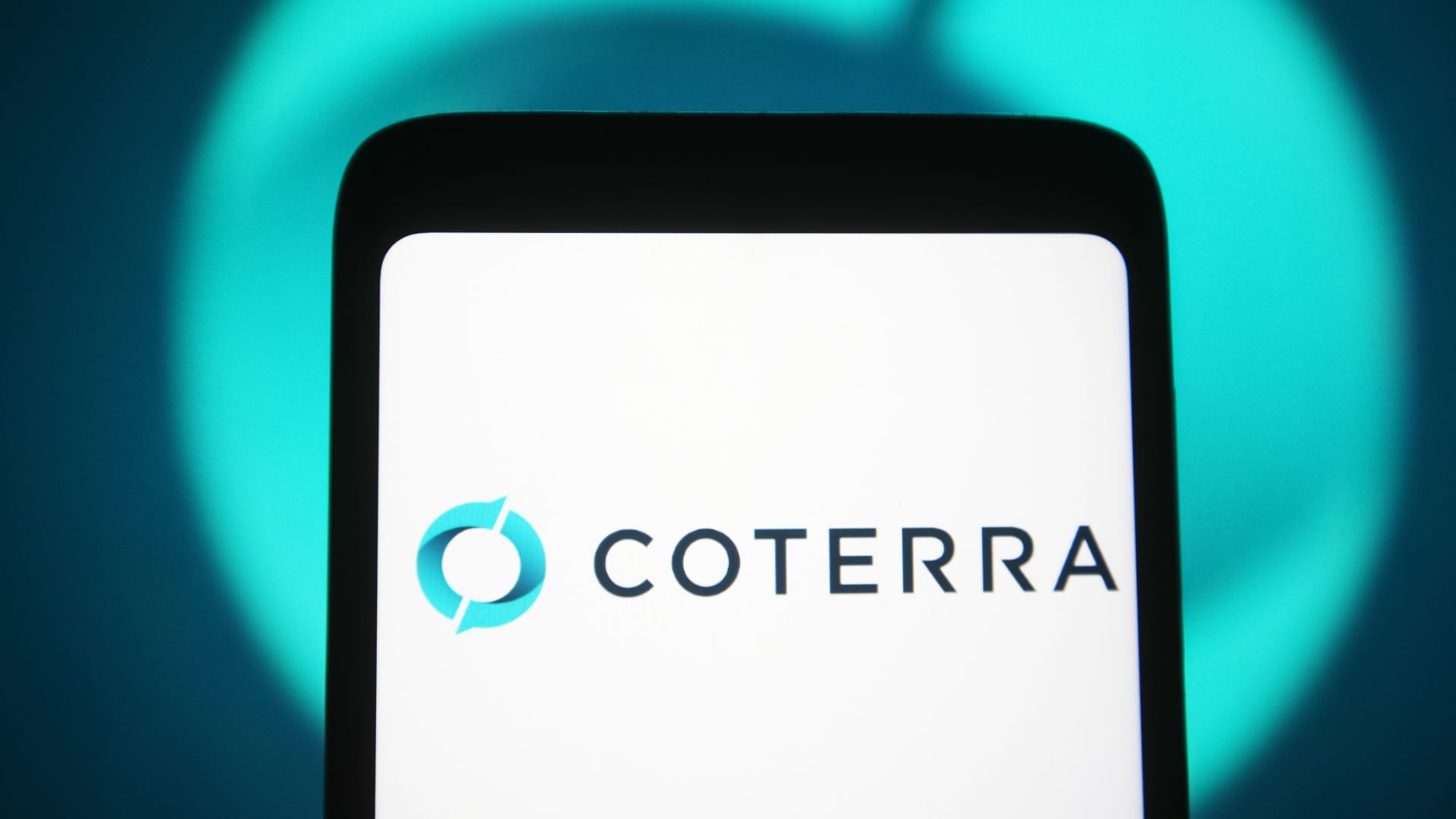 CEO explains how Coterra manages unpredictable commodity pricing [Video]