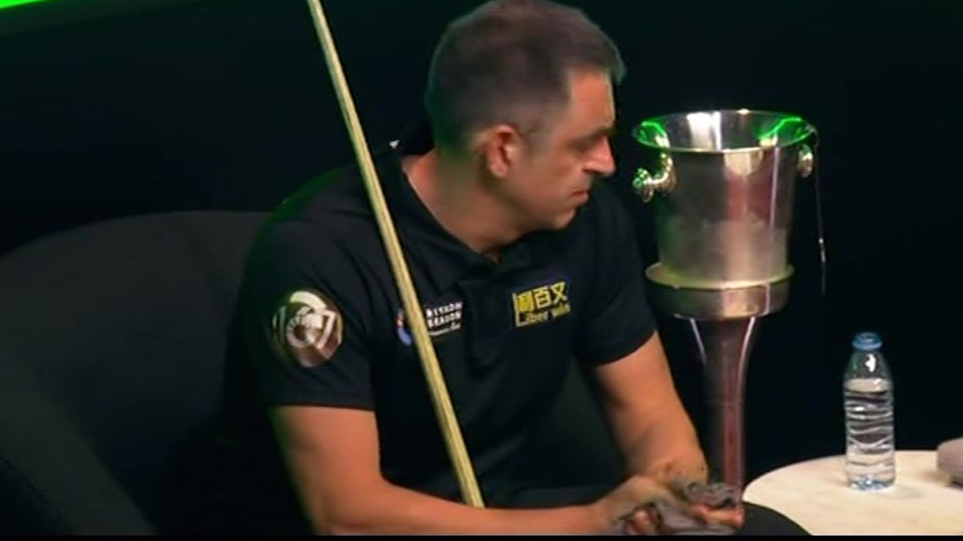 Ronnie O’Sullivan appears to make major change to appearance at snooker tournament in Saudi Arabia – did you spot it? [Video]