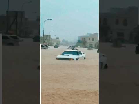 Roads turn into rivers in Oman [Video]