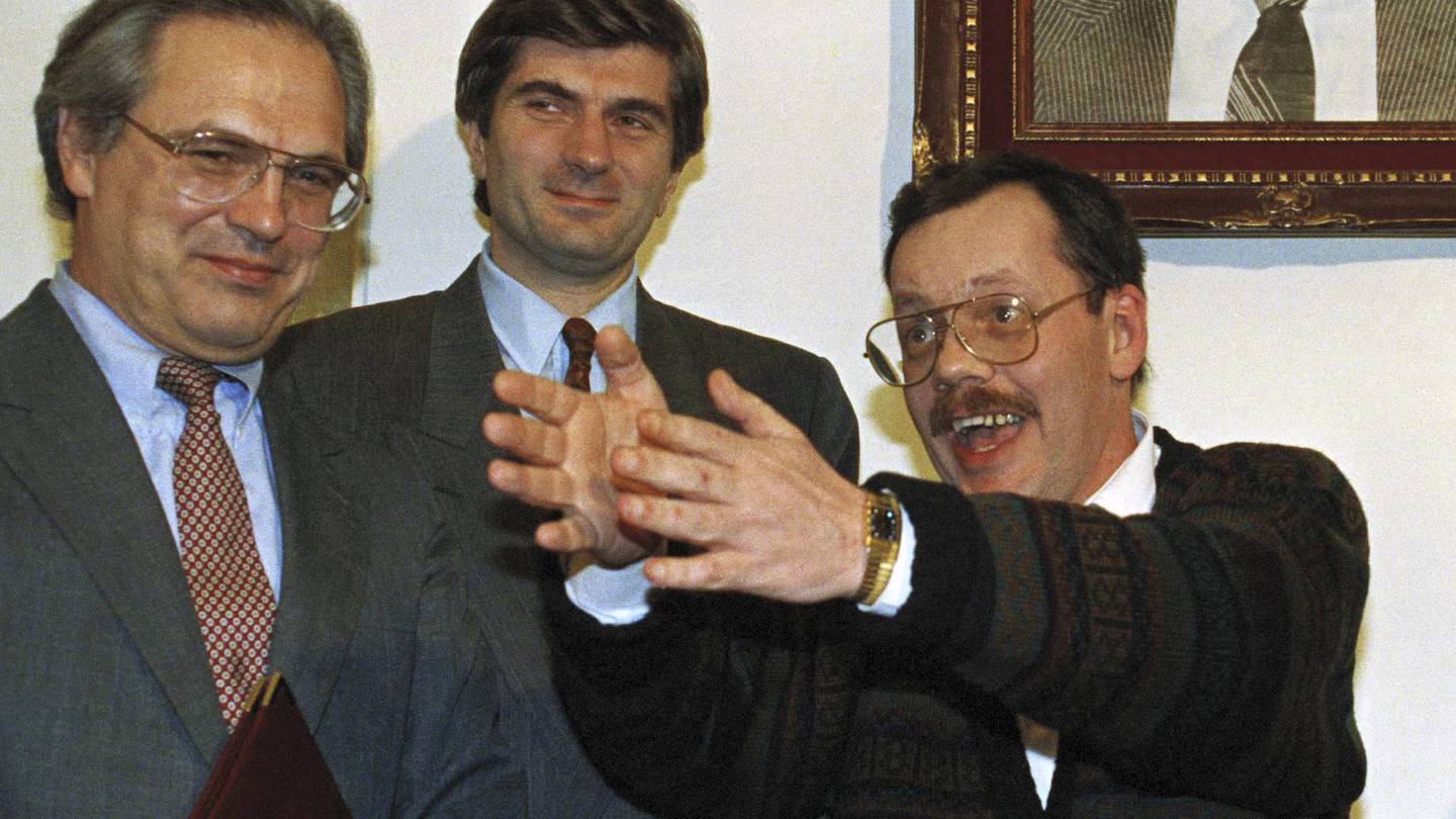 UN envoy Giandomenico Picco, who helped end the Iran-Iraq war and won hostage releases, has died  WHIO TV 7 and WHIO Radio [Video]