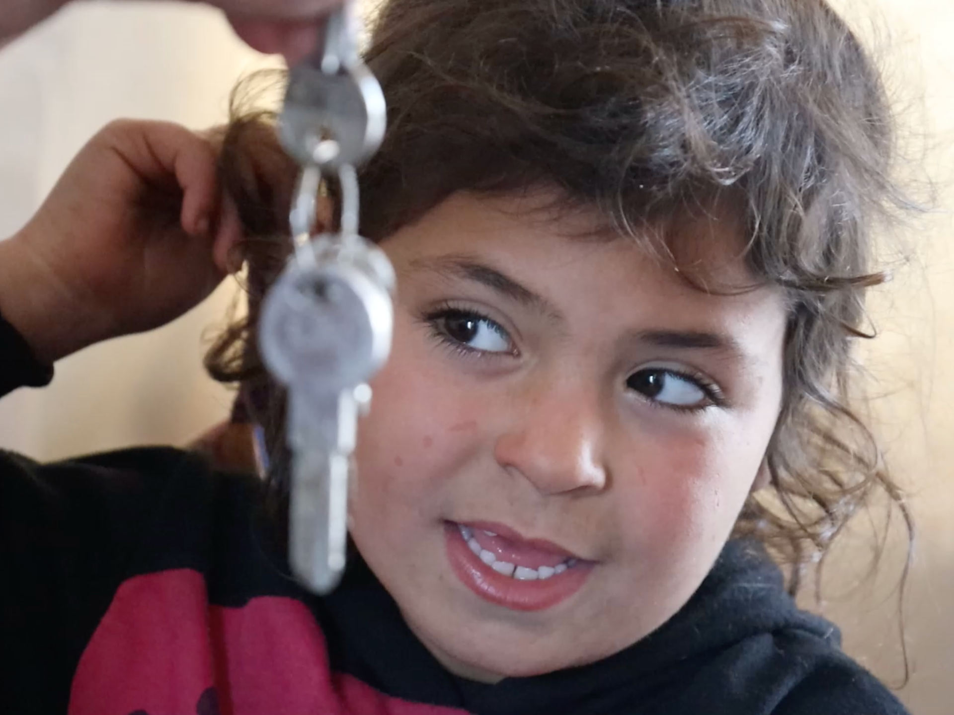 Displaced Syrians keep keys to their homes, like Palestinian refugees | Syria’s War [Video]