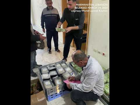 World Central Kitchen gives meals to displaced Palestinians in Lebanon [Video]
