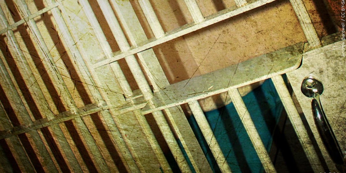 Inmate accused of strangling cellmate to death at state prison in Warren County [Video]