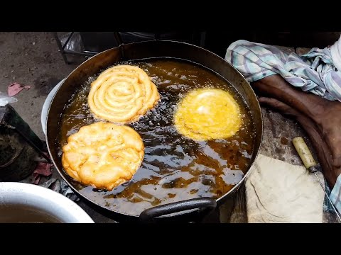 Iftar Market of Old Dhaka  | VOA News [Video]