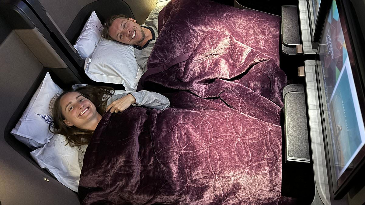 ‘This HAS to be the world’s best business-class seat’: The Mail’s HARRIET SIME puts Qatar Airways’ acclaimed Qsuite to the test – in double-bed mode [Video]