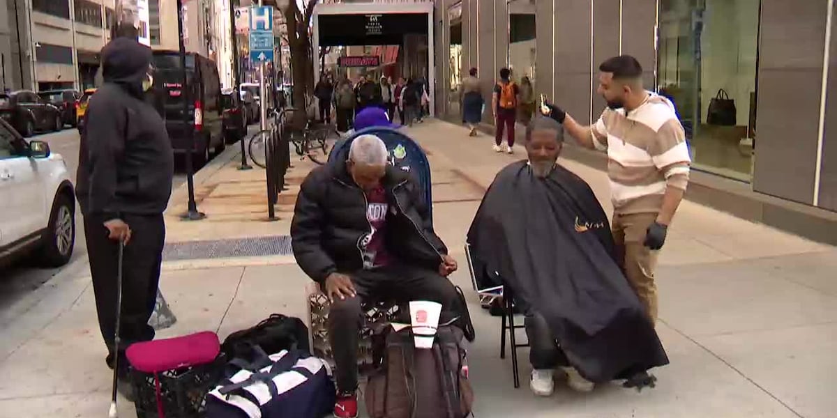 Barber’s free, sidewalk haircuts help those living on the street feel ‘brand new’ [Video]