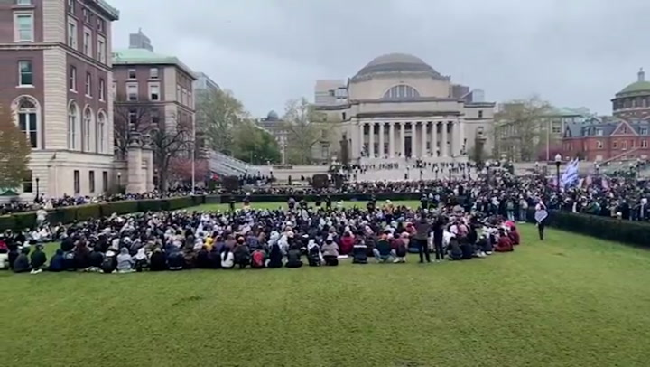 Pro-Palestine protesters occupy Columbia lawn as arrests made | News [Video]