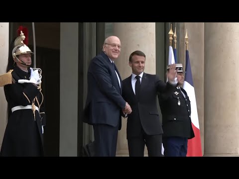 French President Emmanuel Macron meets Lebanese PM Najib Mikati at the Elysee palace in Paris [Video]