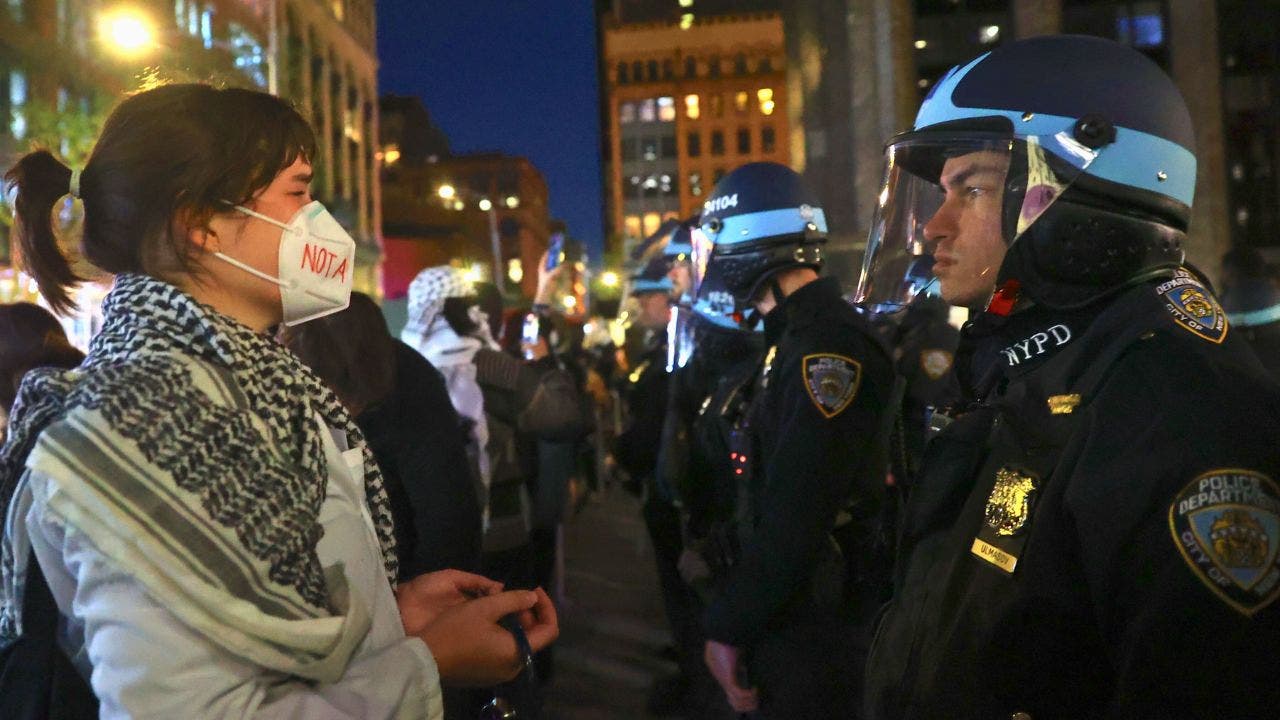 Bottles hurled at police during NYU anti-Israel protests Monday night [Video]