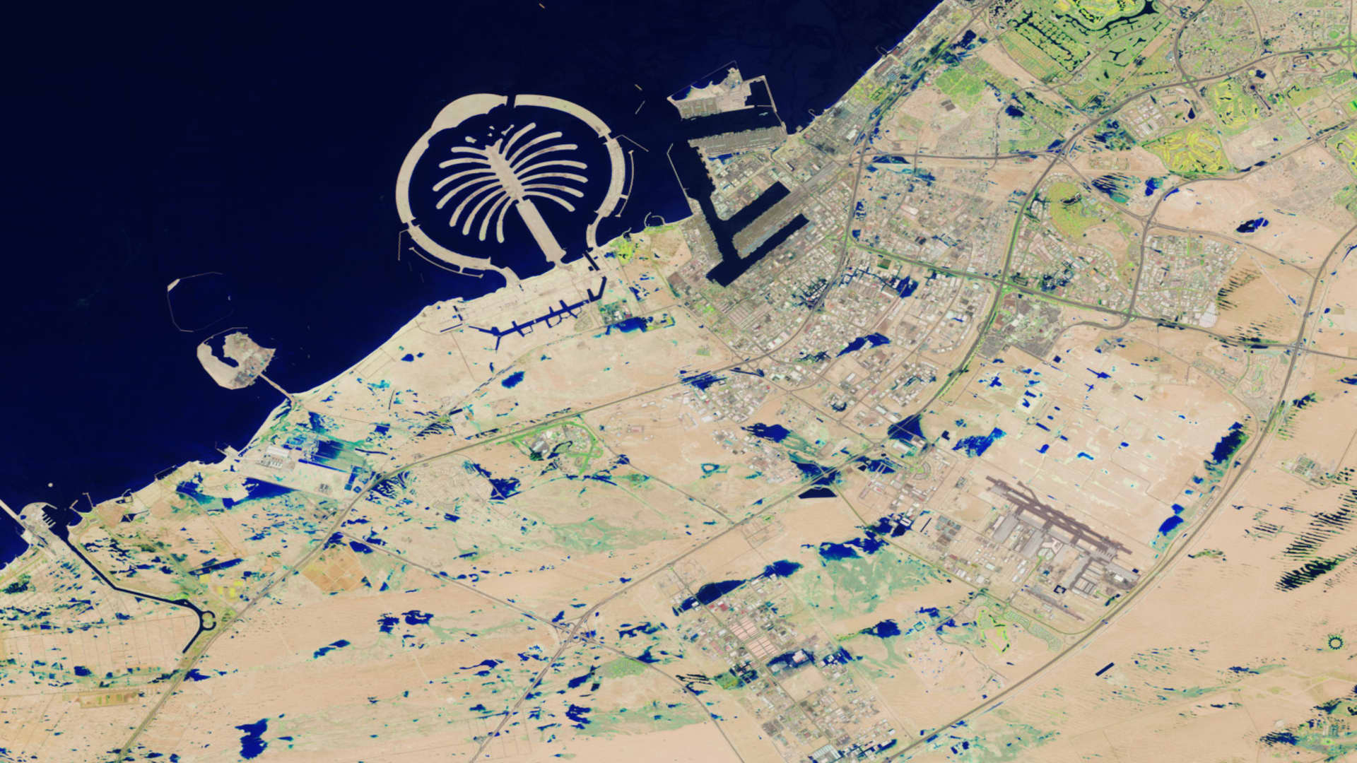 NASA releases satellite photos of record UAE flooding [Video]