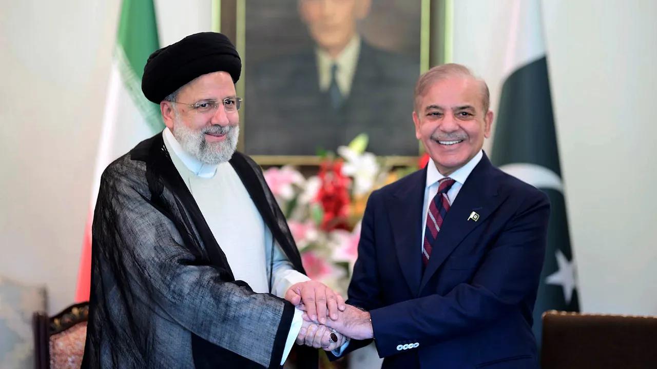 Pakistan and Iran vow to ramp up efforts at ‘united front’ against militants [Video]