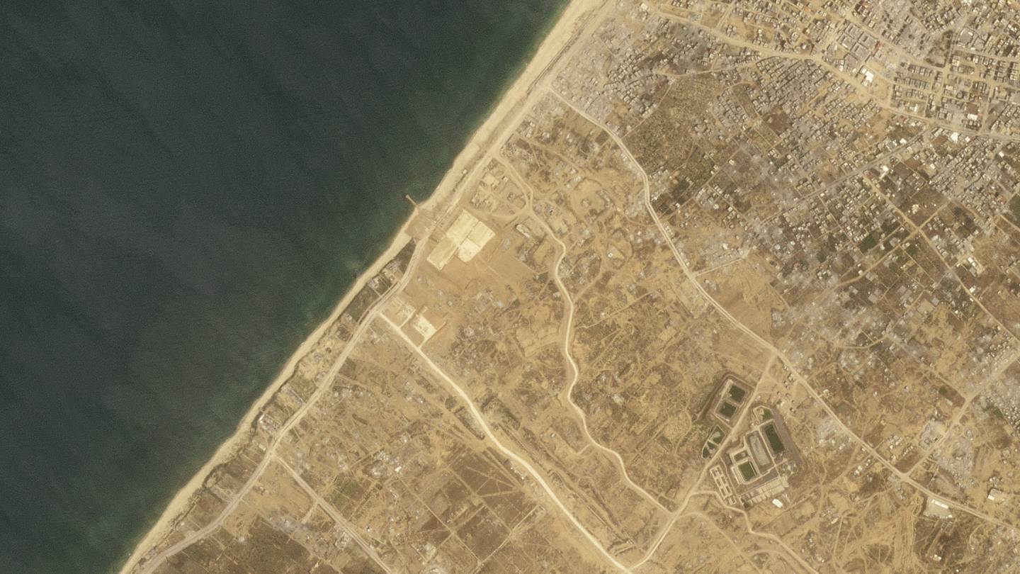 Satellite photos show new port construction in Gaza Strip for US-led aid operation  WPXI [Video]