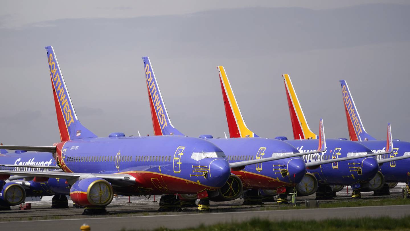 Southwest will limit hiring and drop 4 airports after loss. American Airlines posts 1Q loss as well  Boston 25 News [Video]