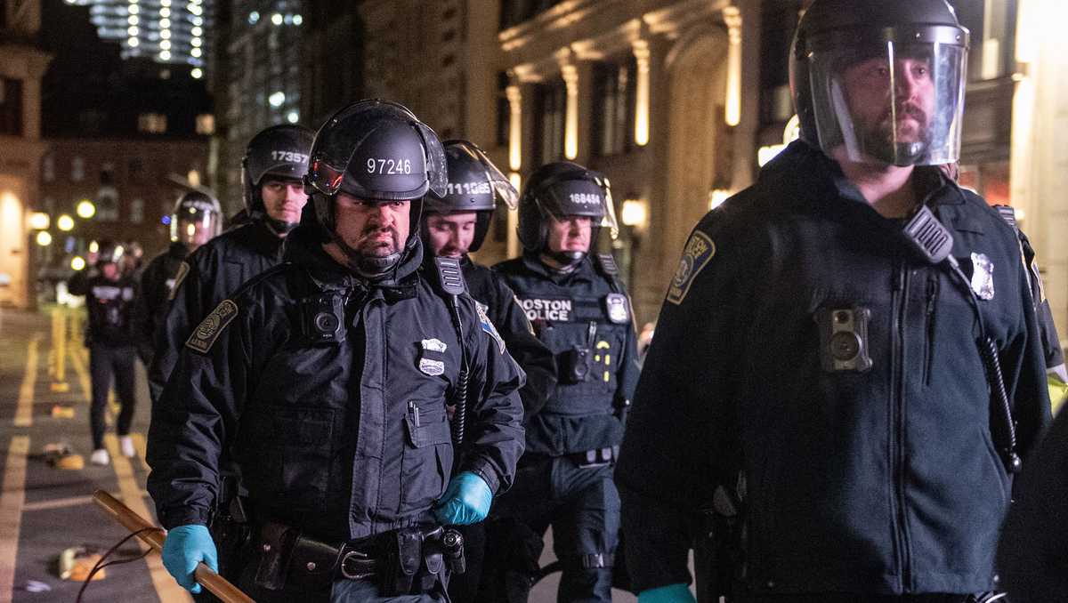 Mass & Cass ordinance cited by police clearing Emerson protest [Video]