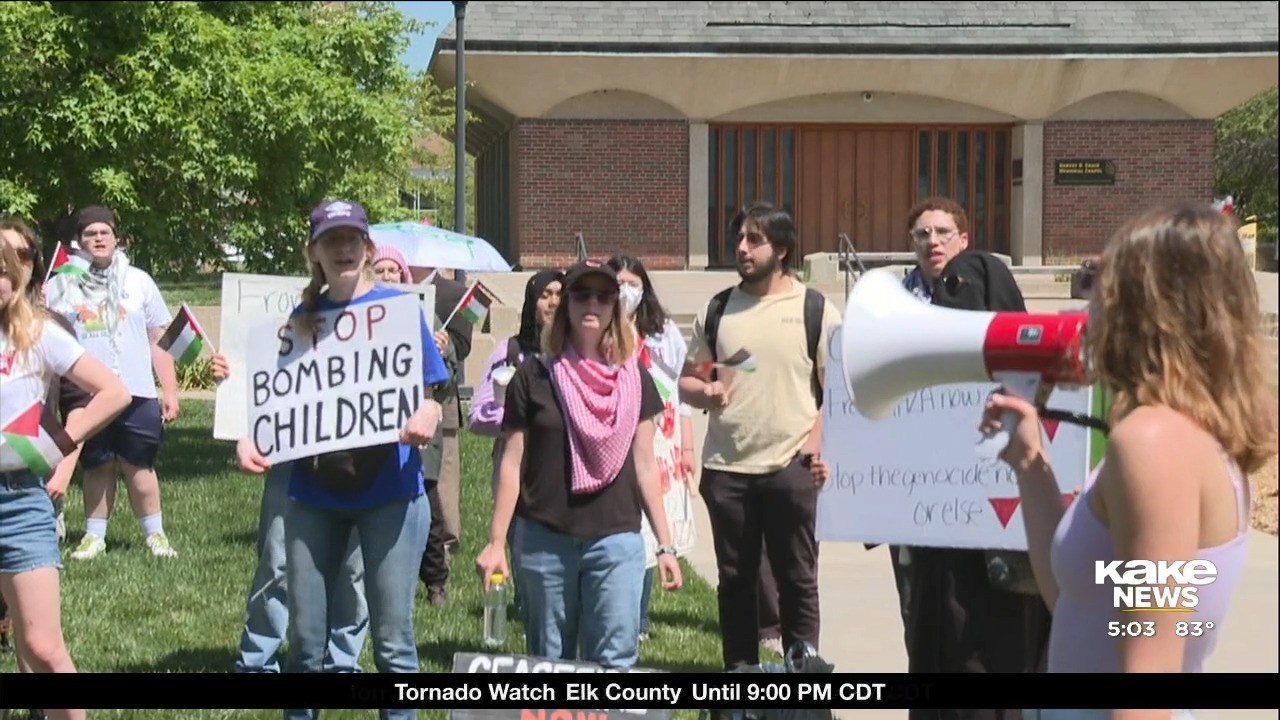 Community members gather at Wichita State to call for peace in Middle East [Video]