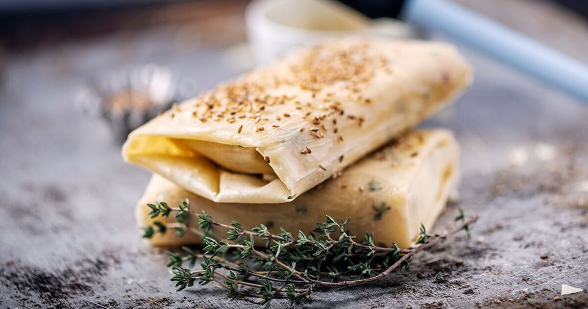Jamie Olivers 5-ingredient feta filo turnovers combine crunchy pastry and melty cheese [Video]
