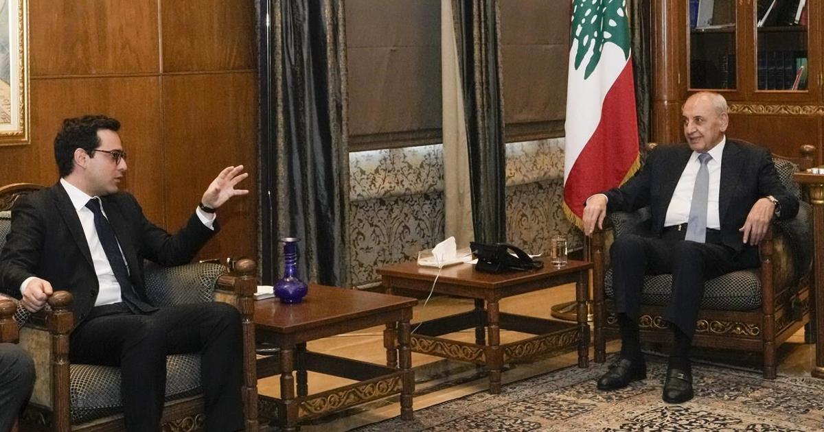Top French diplomat arrives in Lebanon in attempt to broker a halt to Hezbollah-Israel clashes [Video]
