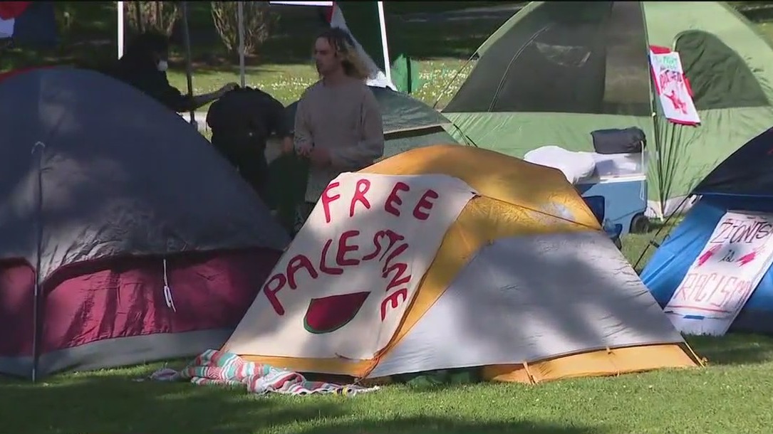 Pro-Palestinian protesters emerge at SF State [Video]