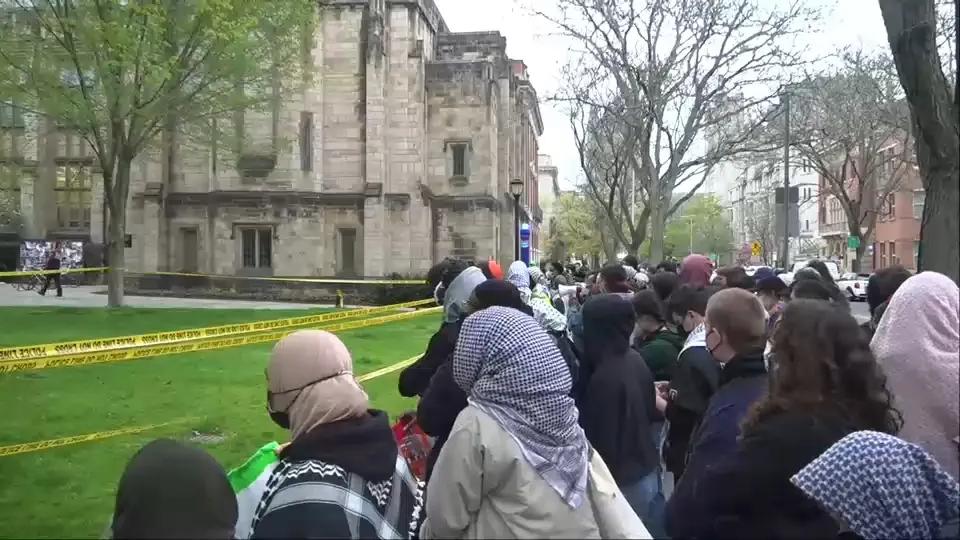 Police at Yale University clear anti-Israel encampment, threatening arrest and suspension [Video]