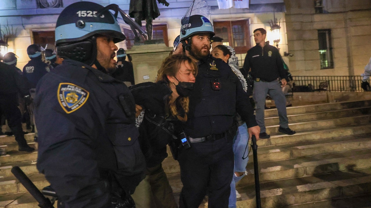 NYPD shares glimpse inside chaotic Columbia University raid of anti-Israel protesters [Video]