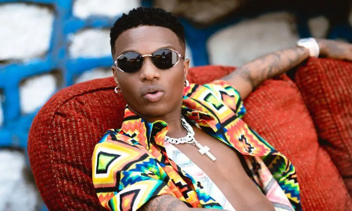 Wizkid reacts to reports Davido slapped him backstage at a concert [Video]