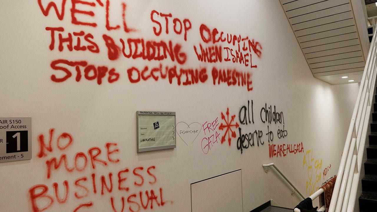 Portland State University closes campus after anti-Israel protesters occupy, vandalize library [Video]