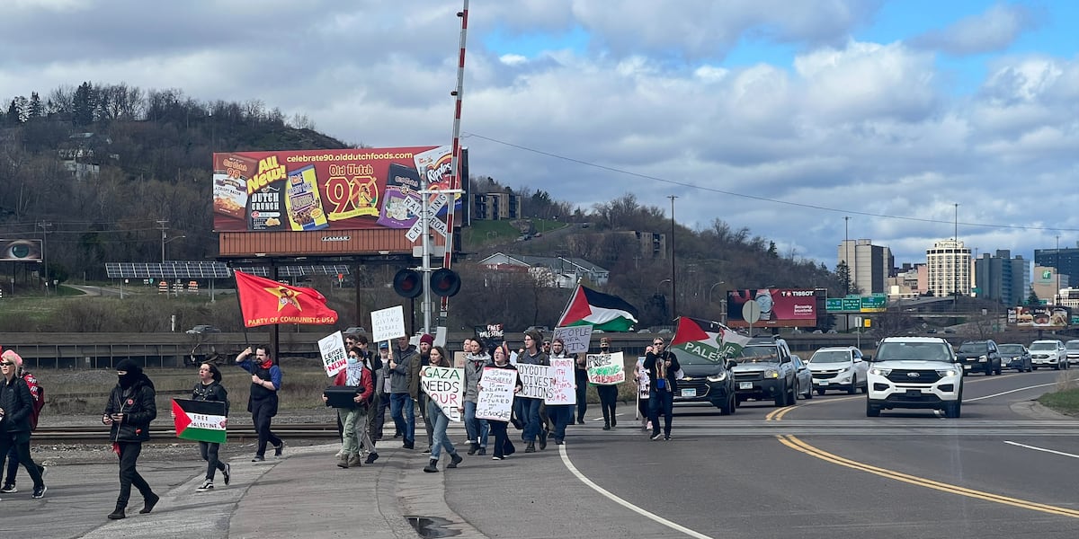 Protesters end march through downtown Duluth, plans for encampments take shape [Video]