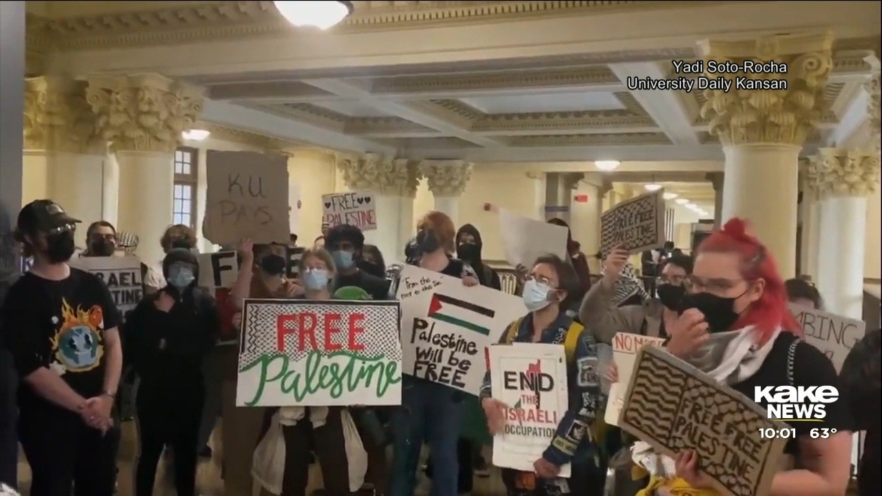 Pro-Palestine protests continue at Kansas universities [Video]