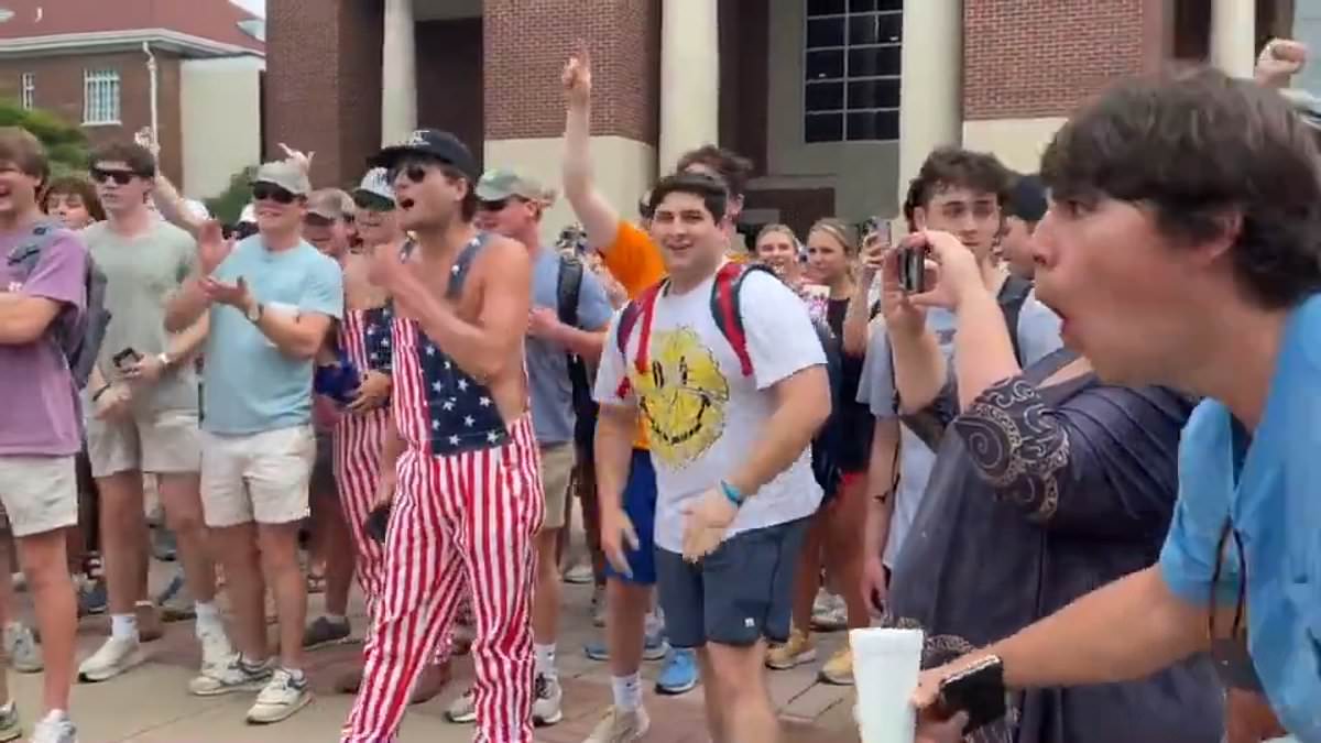 University of Mississippi students taunt black female protester with racist monkey noises and ‘Lizzo’ chants in shameful clash at Ole Miss demo [Video]