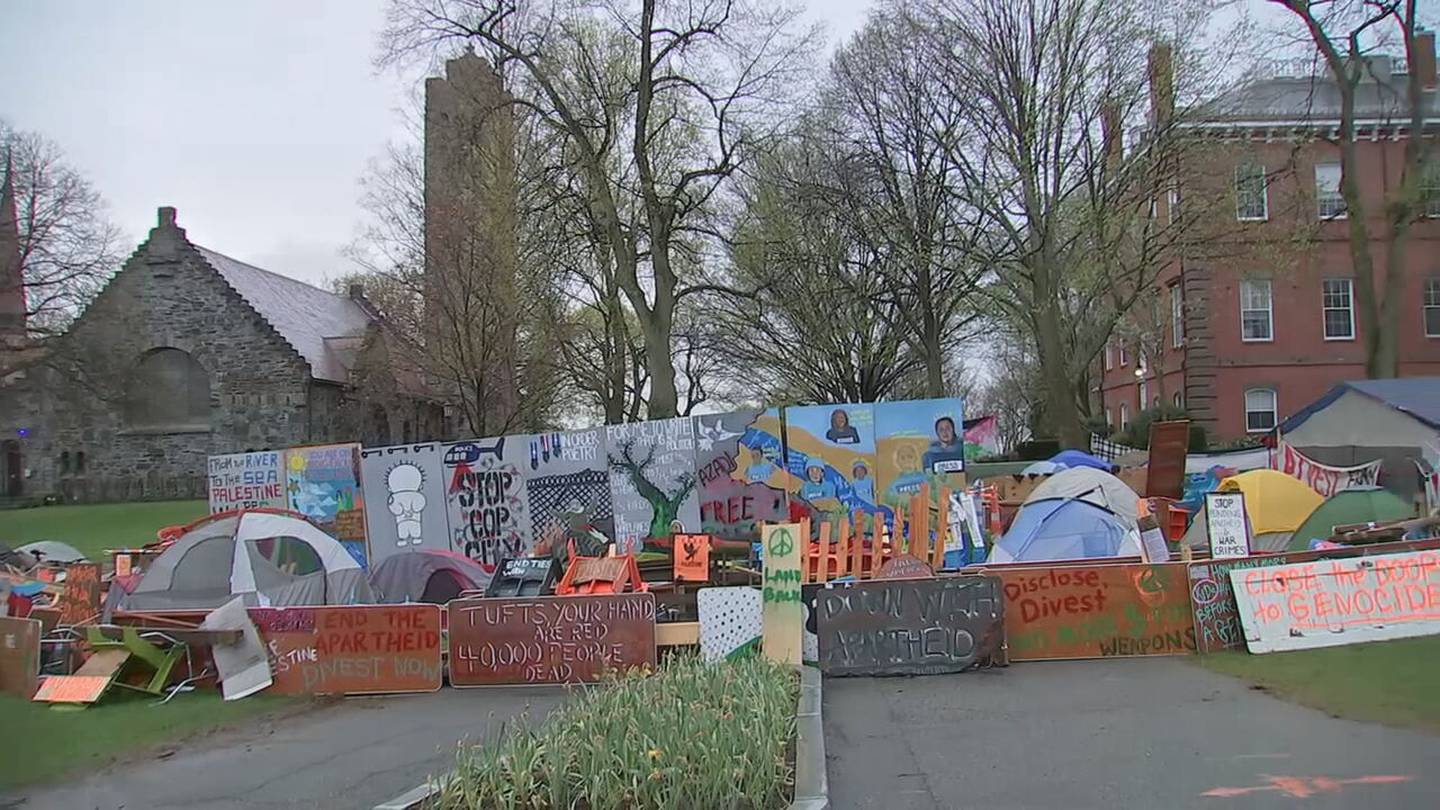 Pro-Palestinian protestors break down encampment on Tufts campus  Boston 25 News [Video]