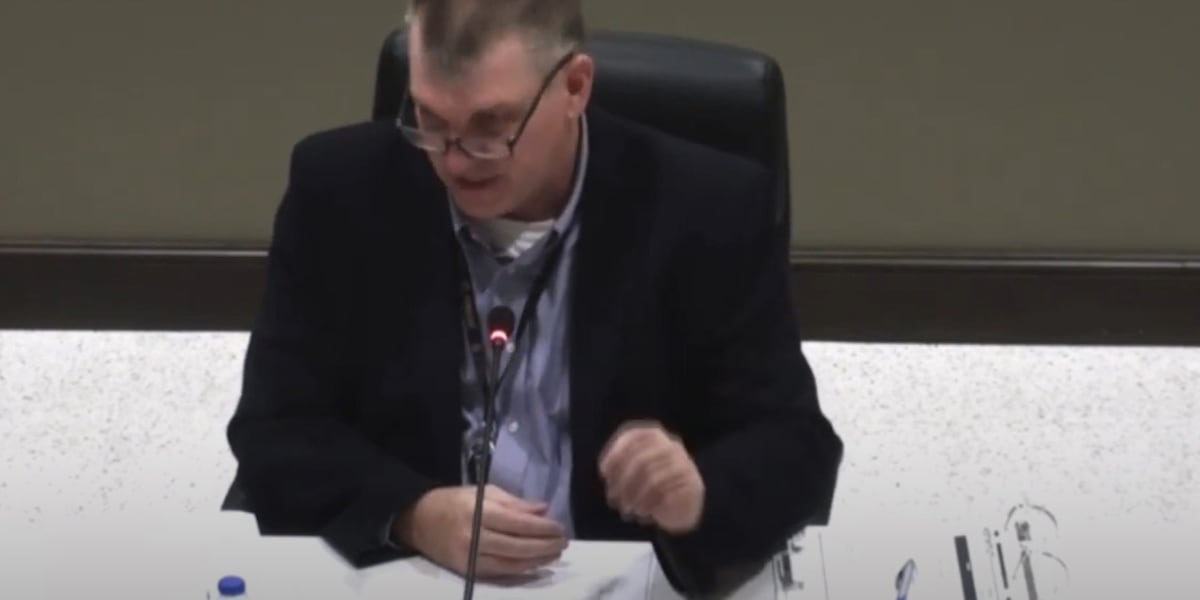 Wilson County director wont allow teachers to go armed [Video]