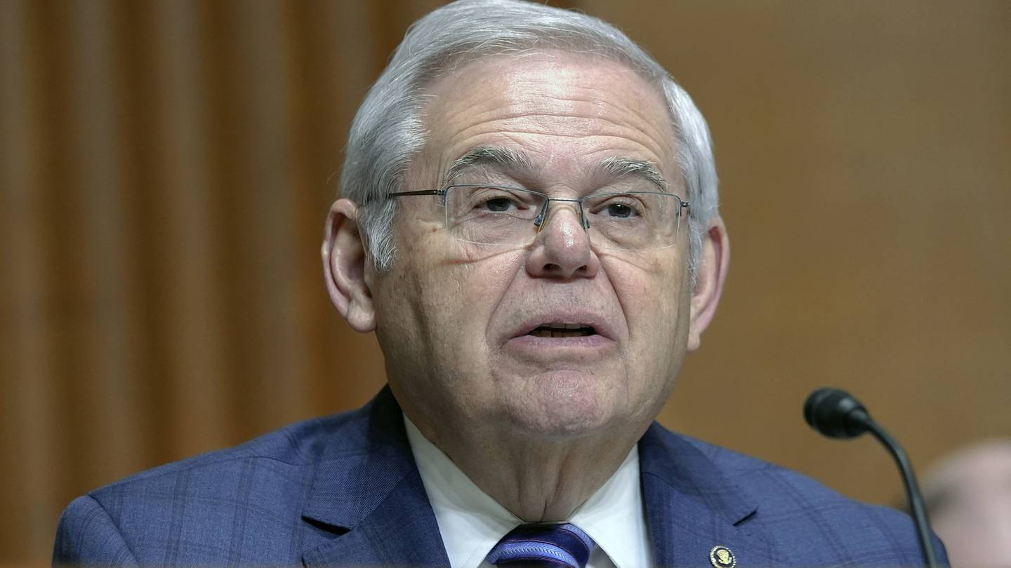 For a second time, Sen. Bob Menendez faces a corruption trial. This time, it involves gold bars  WSOC TV [Video]