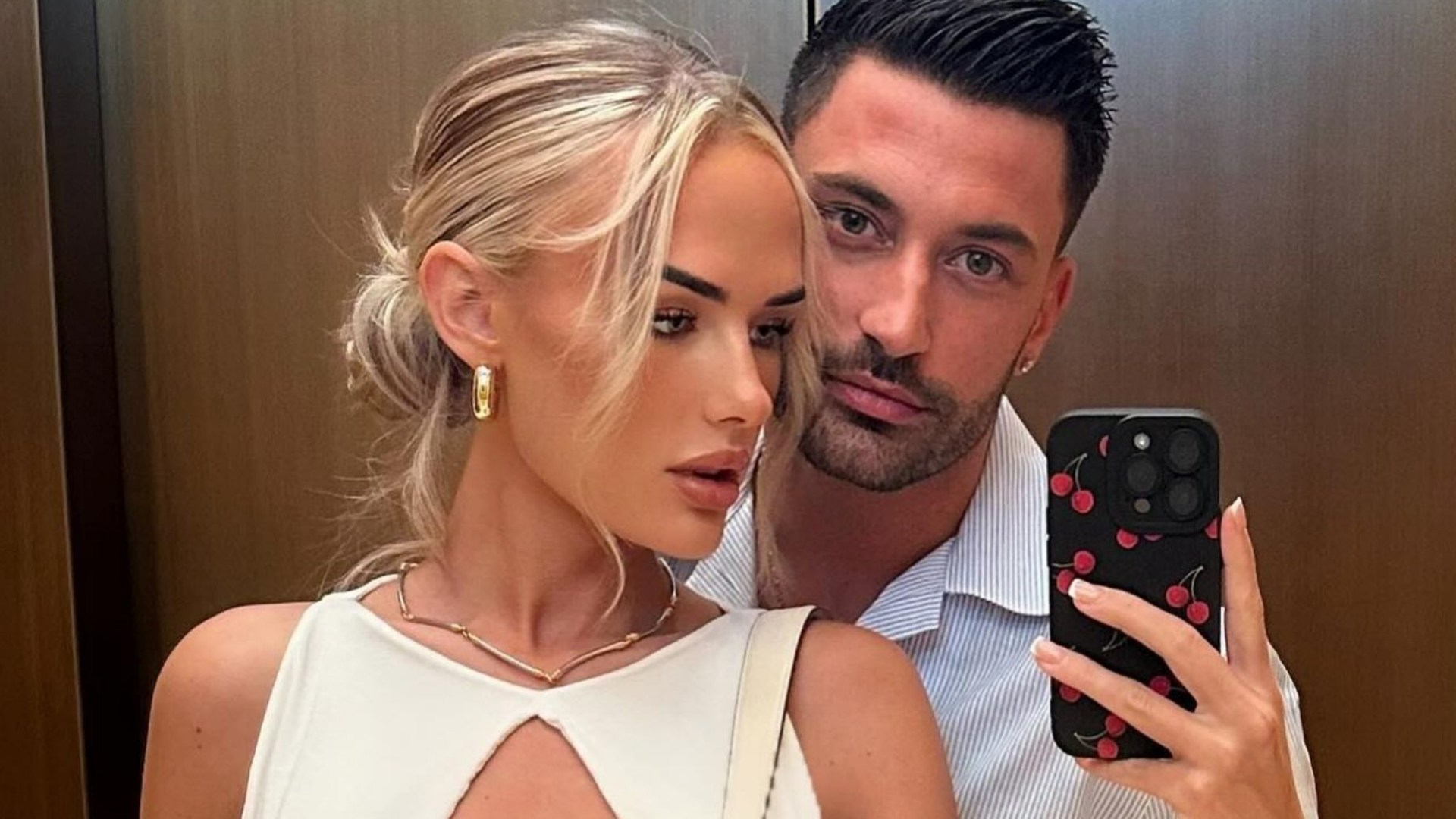 Inside Strictlys Giovanni Pernices Dubai holiday with stunning girlfriend Molly Brown as he declares I love you [Video]