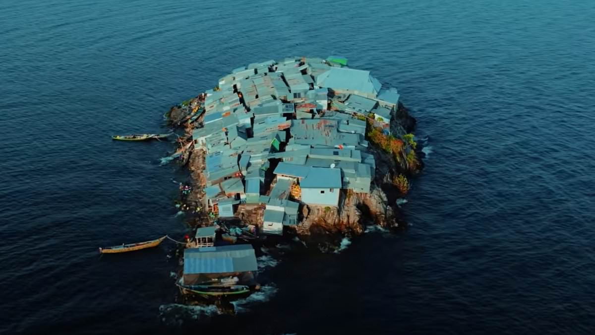 I visited the most crowded island on Earth – where more than 1,000 people live on a cramped 0.49-acre outcrop [Video]