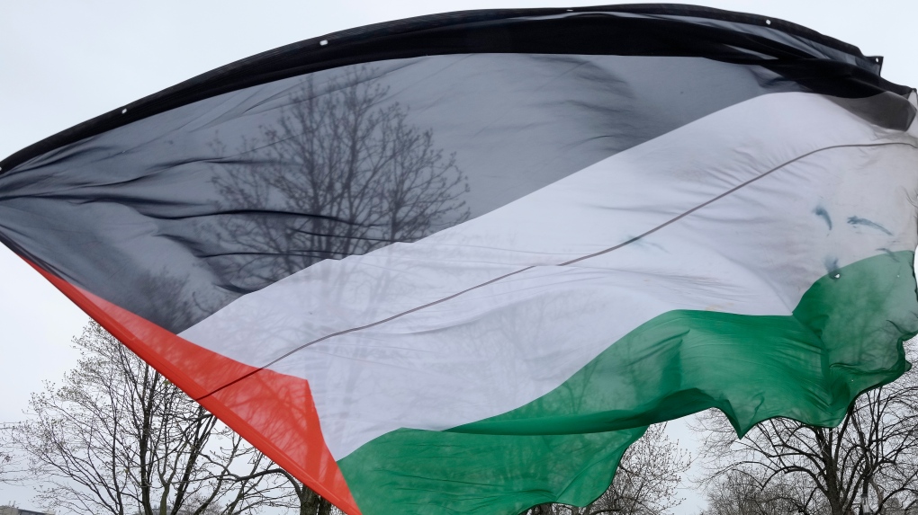 Pro-Palestinian camp set up at Universite de Sherbrooke [Video]