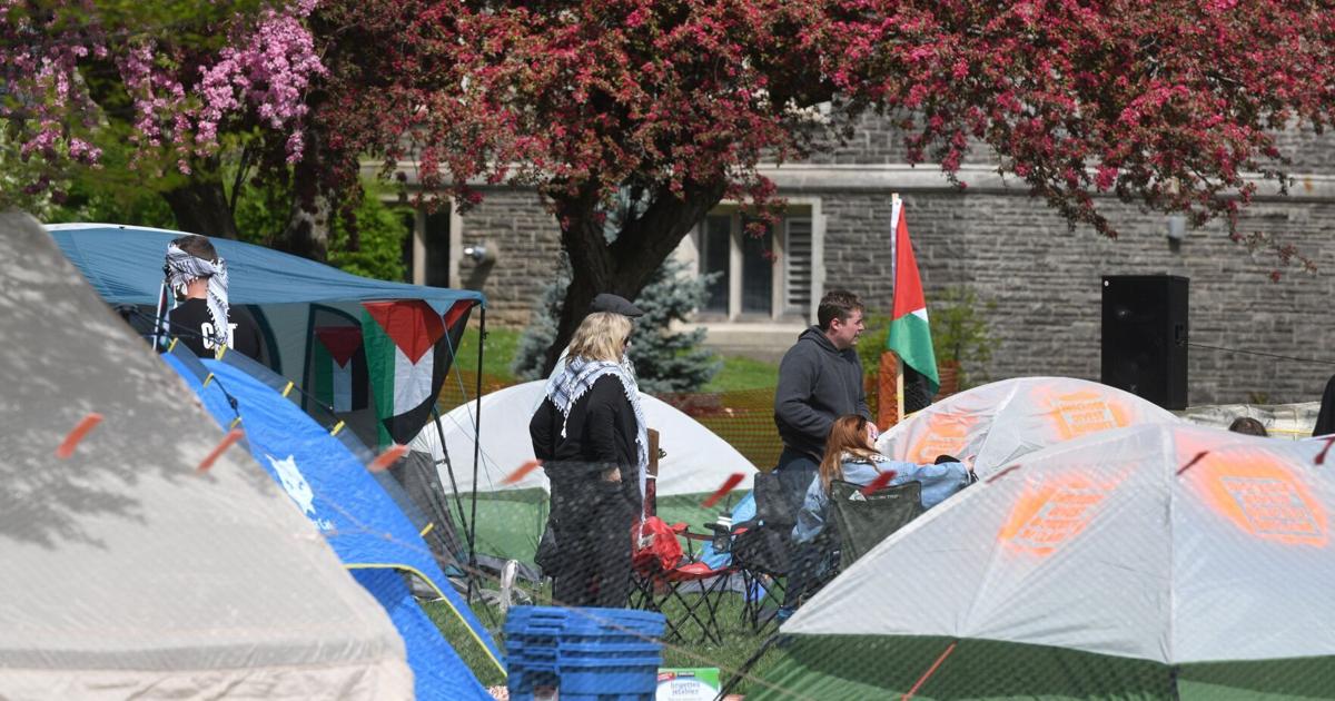 Encampment to stay after protesters reject McMasters offer [Video]