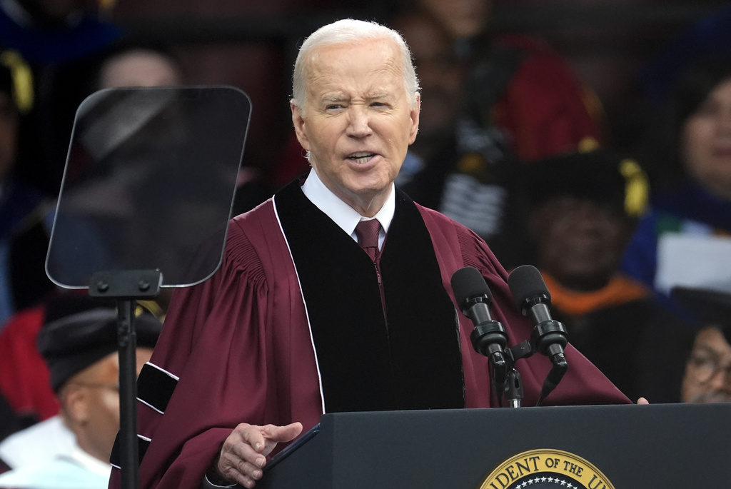 Biden Gives Moving Graduation Speech About Loss And Hope [Video]