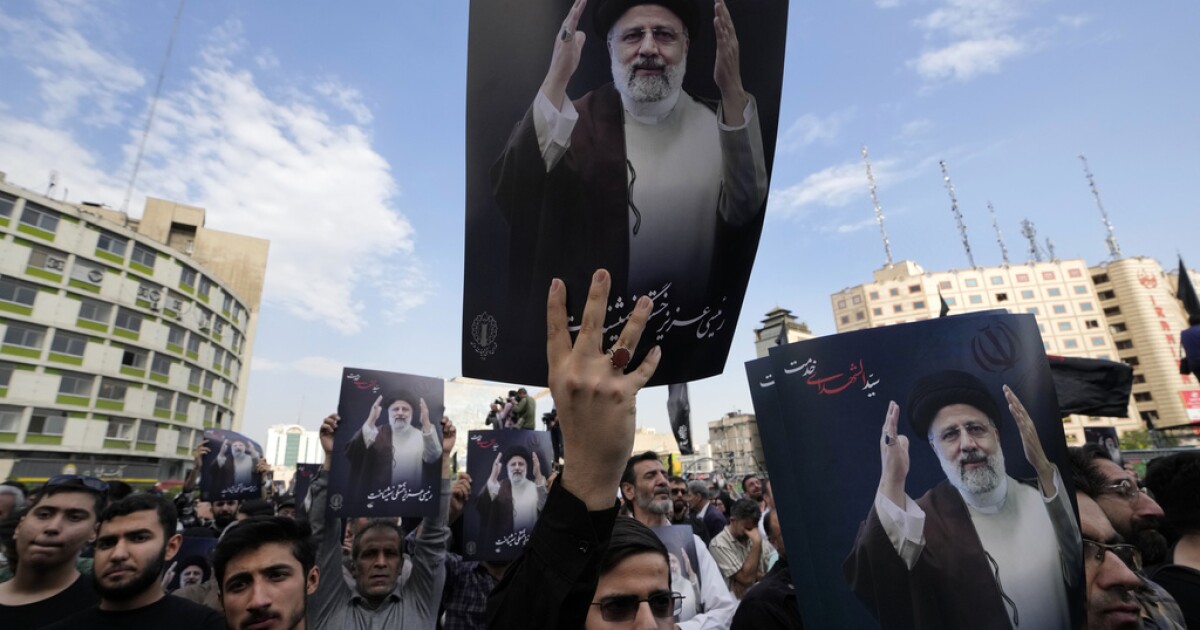 Mourners begin days of funerals for Iran