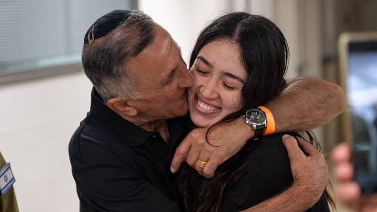 Noa Argamani, 26, did not see sunlight for 245 days before daring Israeli special forces rescue… as friend says she is ‘happy’ to be going home but adds ‘it will take time to understand everything’ [Video]
