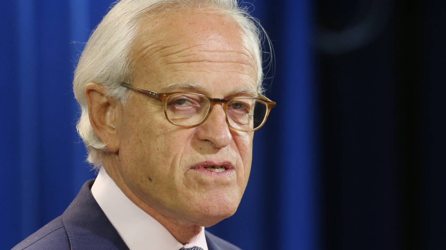 Martin Indyk, former US diplomat and author who devoted career to Middle East peace, dies at 73  WPXI [Video]